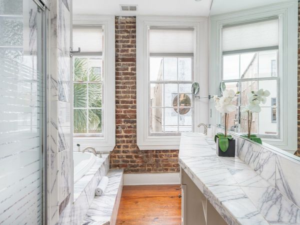 Charleston Condo 1015401