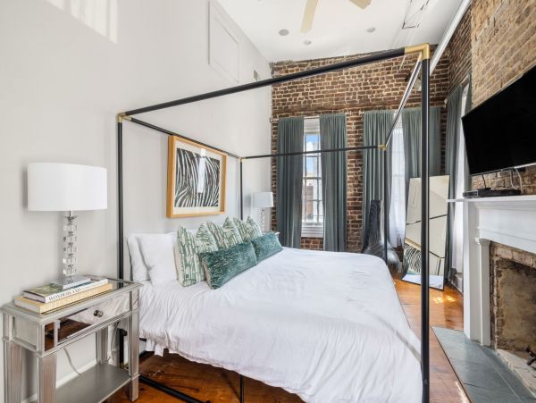 Charleston Condo 1015401