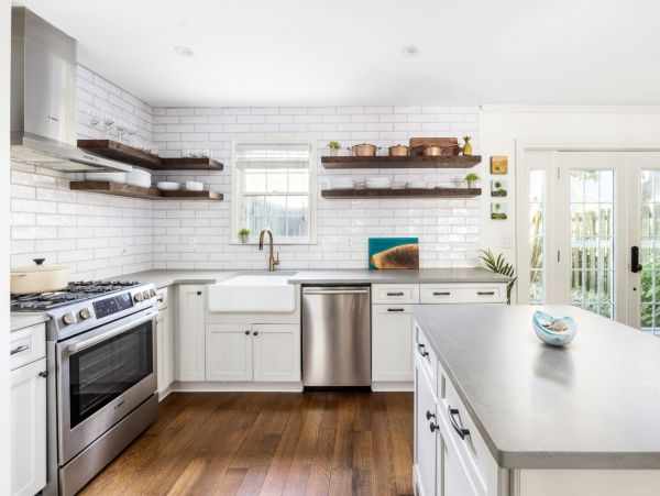 Three Bedroom Charming Townhome in Charleston