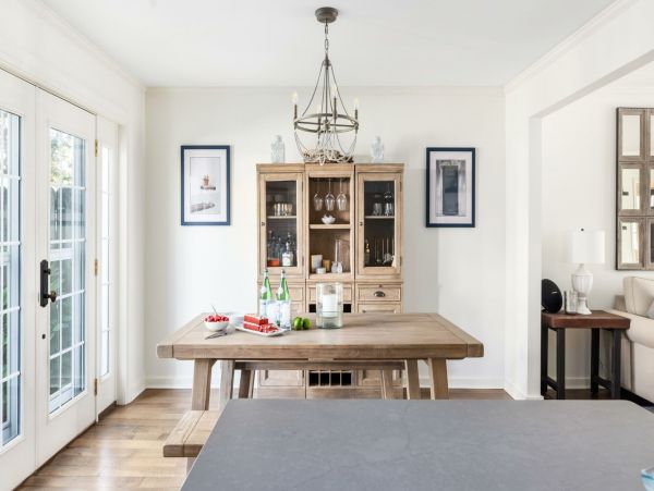 Three Bedroom Charming Townhome in Charleston