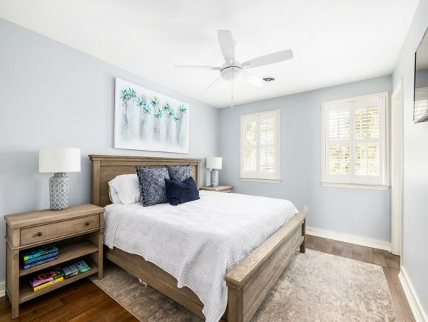 Three Bedroom Charming Townhome in Charleston