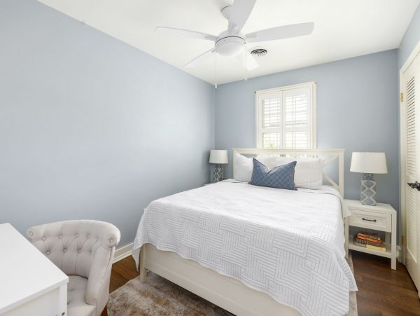 Three Bedroom Charming Townhome in Charleston