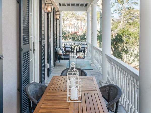 Charleston Condo 1015405