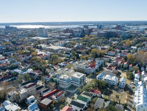 Charleston Condo 1015405