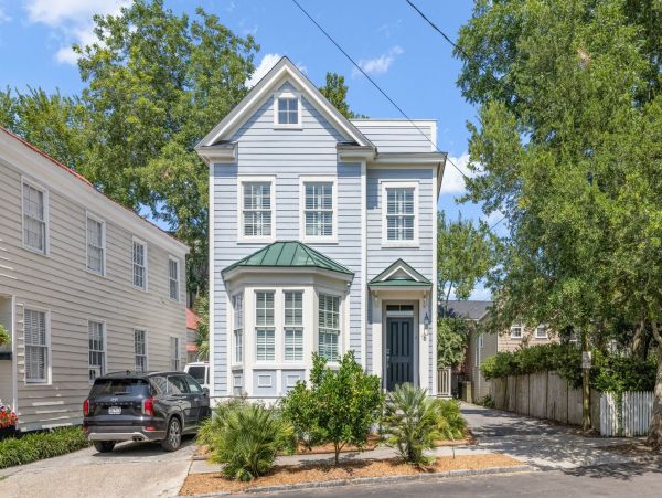 Charleston Equisite Four Bedroom Vacation Home