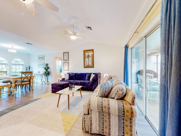 Bonita Springs Vacation Pool Home Three Bedroom Canal Views