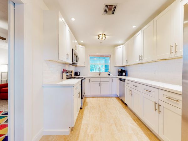 Bonita Springs Vacation Pool Home Three Bedroom Canal Views