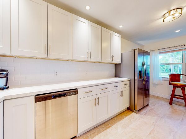 Bonita Springs Vacation Pool Home Three Bedroom Canal Views