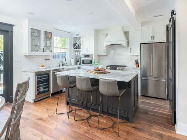 Charleston Luxurious Three Bedroom Townhome