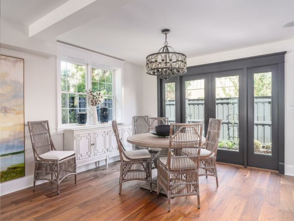 Charleston Luxurious Three Bedroom Townhome