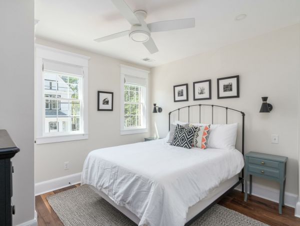 Charleston Luxurious Three Bedroom Townhome