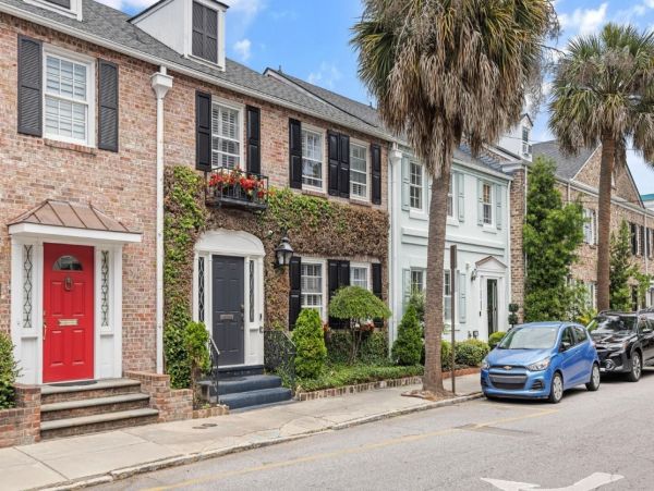 Upscale Charleston Three Bedroom Townhome