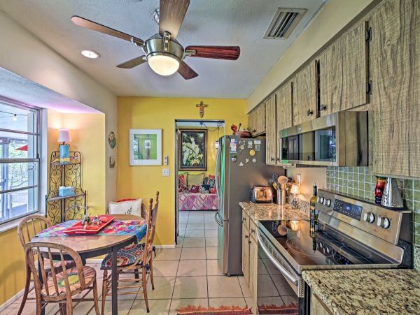 Bonita Springs Vacation Cottage Sleeps 4 Guests