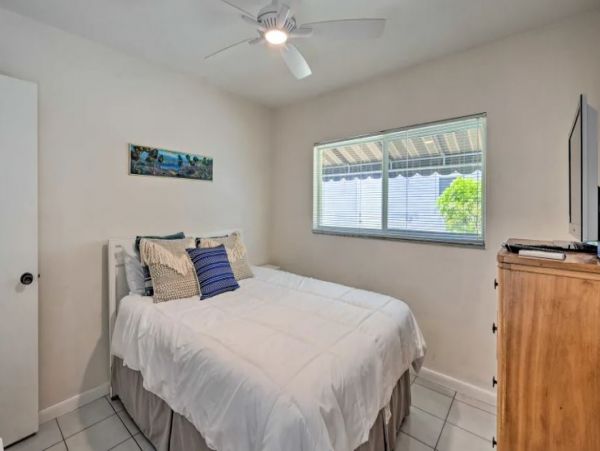 Naples Vacation Home Two Bedroom