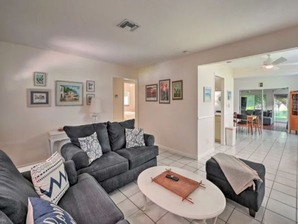Naples Vacation Home Two Bedroom