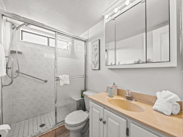 Bradenton Beach Waterfront Vacation Rentals - Anna Maria Island Condo Rentals