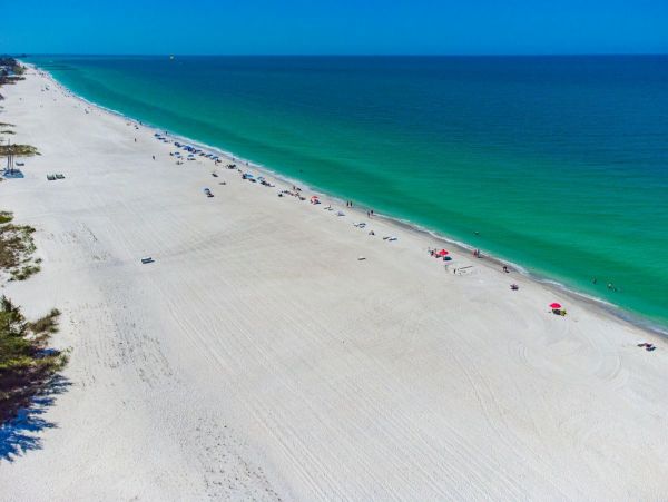 Bradenton Beach Waterfront Vacation Rentals - Anna Maria Island Condo Rentals