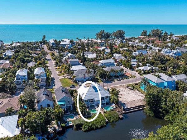 Holmes Beach 3 Bedroom Pool Home Sleeps 6 Walk To Beach