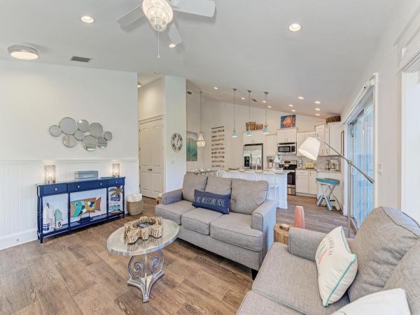 Holmes Beach 3 Bedroom Pool Home Sleeps 6 Walk To Beach