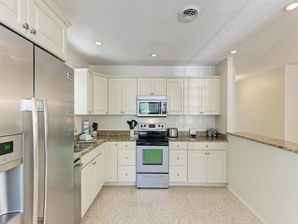 Anna Maria Island Vacation Rentals - Bean Point Beach Cottage with Pool