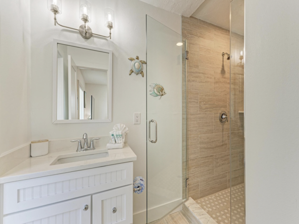 Anna Maria Island Vacation Rentals - Bean Point Beach Cottage with Pool