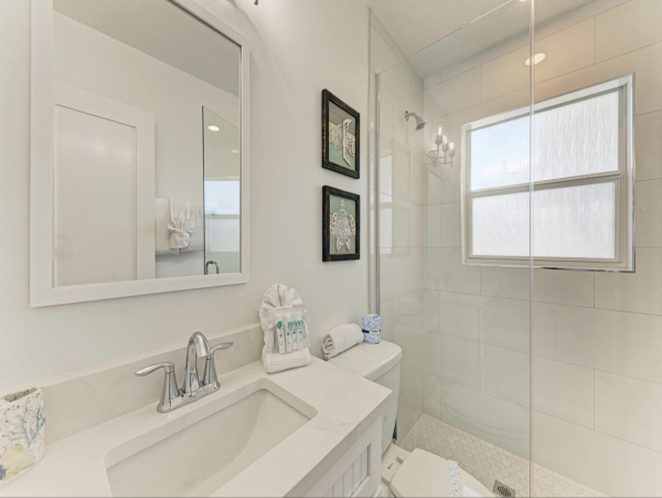 Anna Maria Island Vacation Rentals - Bean Point Beach Cottage with Pool