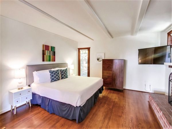 Lovely La Jolla Vacation Home 4 Bedrooms Sleeps 8 Guests