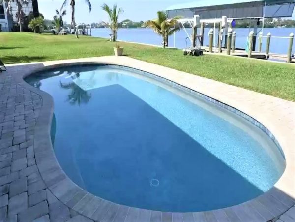 Englewood Vacation Pool Home Three Bedrooms Sleeps Six