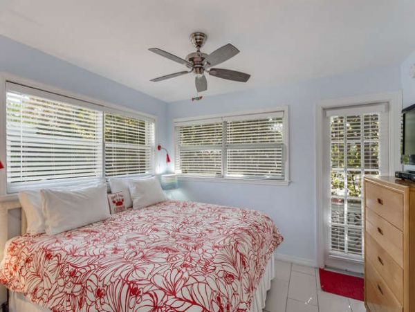Sanibel Vacation Beach Cottage One Bedroom Sleeps 4