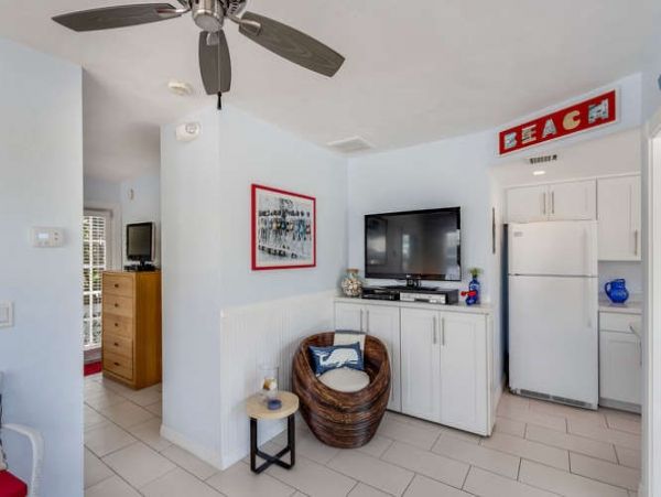 Sanibel Vacation Beach Cottage One Bedroom Sleeps 4