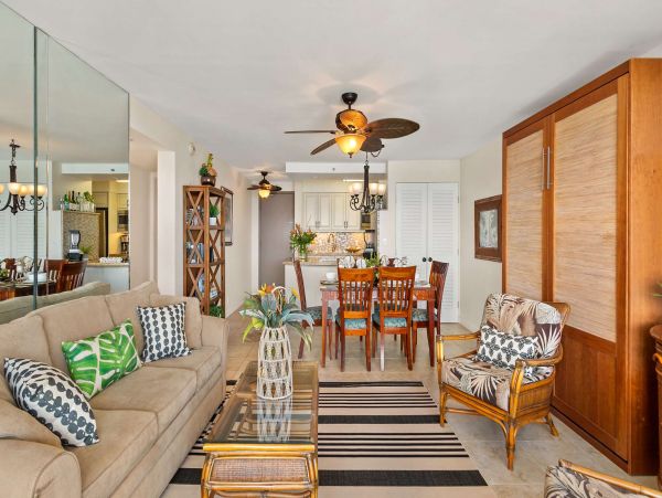 Maui Oceanfront Vacation Beach Condo With Amazing Views