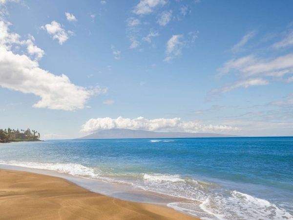 Maui Oceanfront Vacation Beach Condo With Amazing Views