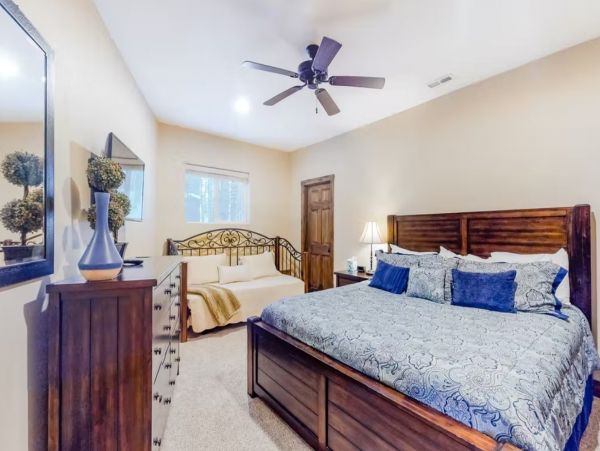 Breckenridge Luxury Seven Bedroom Rental Estate with Hot Tub