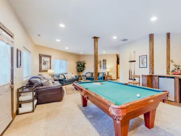 Breckenridge Luxury Seven Bedroom Rental Estate with Hot Tub