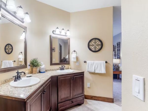 Breckenridge Luxury Seven Bedroom Rental Estate with Hot Tub