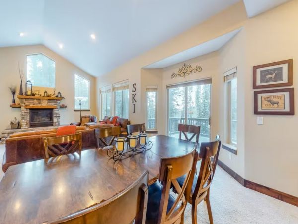 Breckenridge Luxury Seven Bedroom Rental Estate with Hot Tub