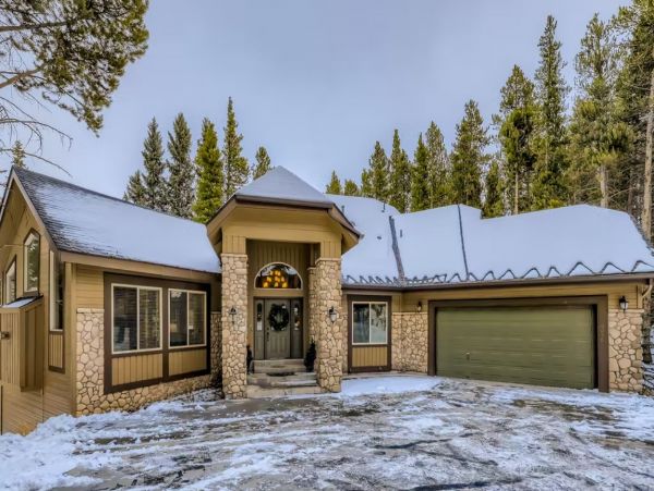 Breckenridge Luxury Seven Bedroom Rental Estate with Hot Tub