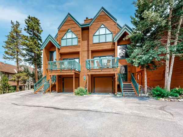 Six Bedroom Amazing Vacation Home in Breckenridge
