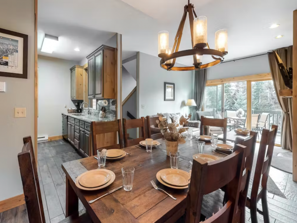 Six Bedroom Amazing Vacation Home in Breckenridge