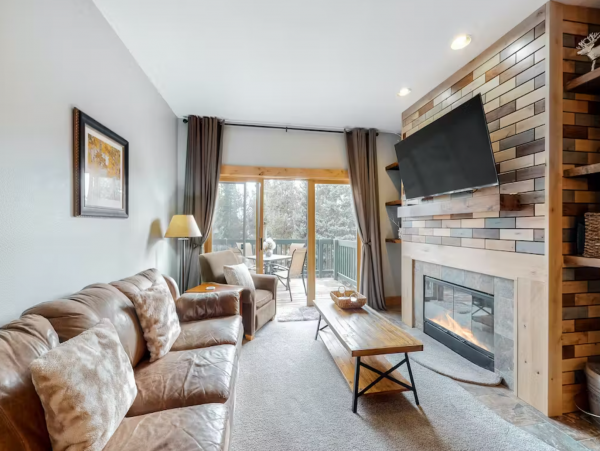 Six Bedroom Amazing Vacation Home in Breckenridge