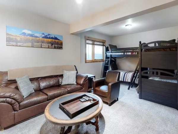 Six Bedroom Amazing Vacation Home in Breckenridge