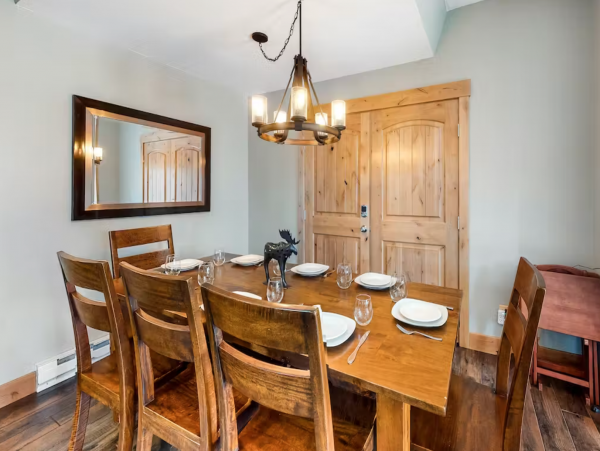 Six Bedroom Amazing Vacation Home in Breckenridge