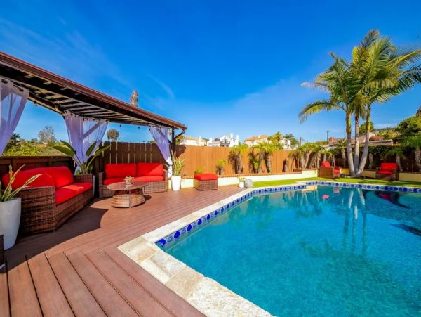 Stunning Vacation Home in Carlsbad with Pool and Hot Tub