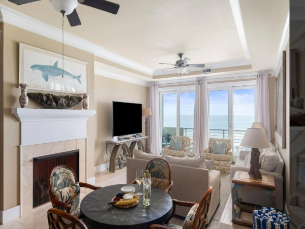 Oceanfront Luxury at Folly Beach: 4 Bedroom Villa with Stunning Views