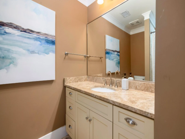 Oceanfront Luxury at Folly Beach: 4 Bedroom Villa with Stunning Views