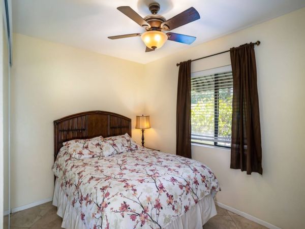 Kihei Two Bedroom Vacation Condo  Walk To Beach