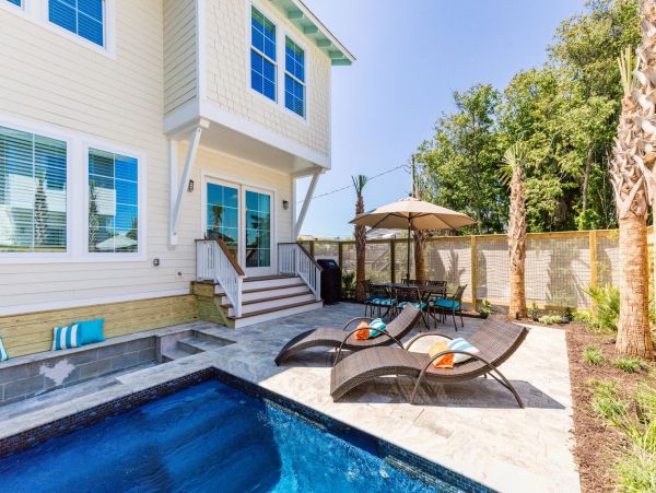 Folly Beach Home 1015475