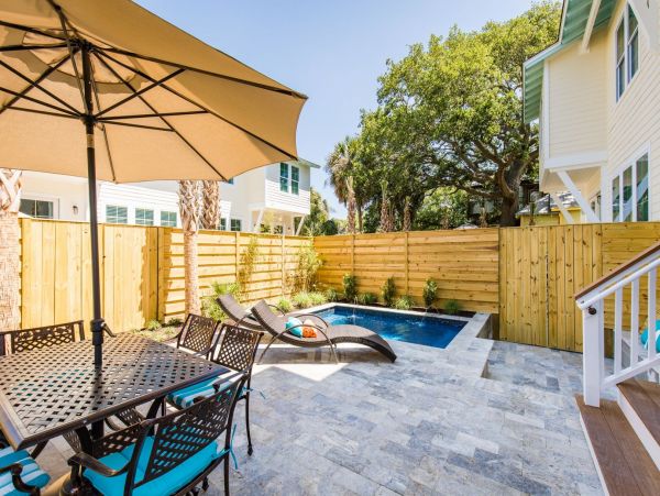 Folly Beach Home 1015475