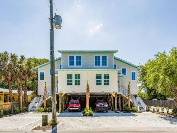 Folly Beach Home 1015475