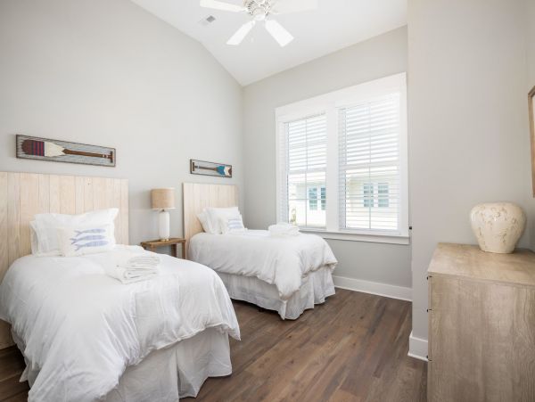 Folly Beach Home 1015475